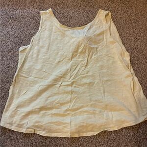 Women’s **LOT** 9 Tank Tops/T-shirts, Size large